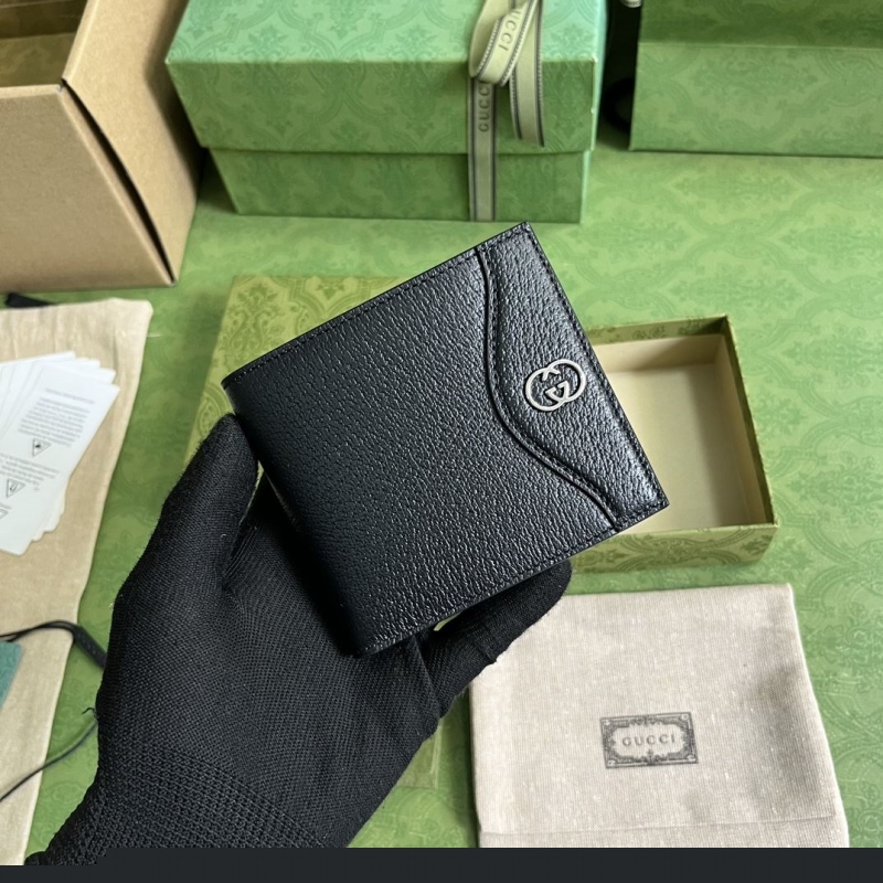 G*u*i wallets & purse